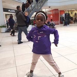 Meet your Posher, Danichka adoua